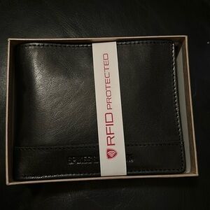 Spikes & Sparrow Alexander Black Leather RFID Billfold Credit Card Wallet Combo